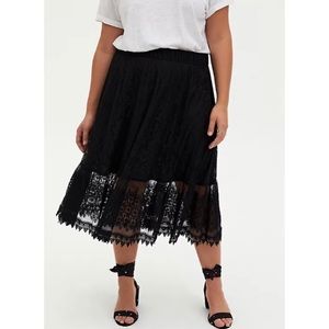 🆕 Black Lace Midi Skirt NWT Torrid New!